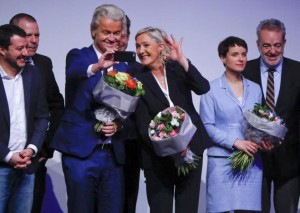 France's National Front leader Marine Le Pen and Netherlands' Party for Freedom (PVV) leader Geert Wilders take a Selfie during a European far-right leaders meeting to discuss about the European Union, in Koblenz, Germany, January 21, 2017.     REUTERS/Wolfgang Rattay