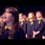 10 Yaşındaki Otizmli Kızdan Muazzam Hallelujah Performansı