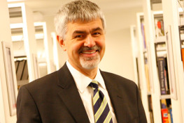 Prof. Dr. Erhan ERKUT