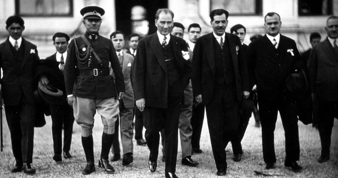 Mustafa_Kemal_Ataturk4