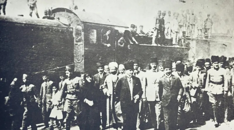 Az-Bilinen-Atatürk-Fotoğrafları-mustafakemal
